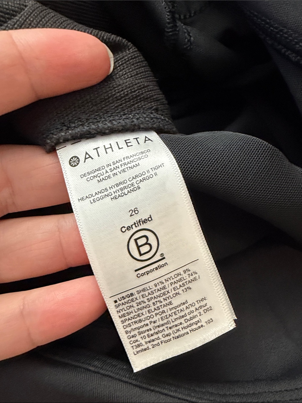 Athleta Black High-Rise Performance Leggings with Side cargo Pockets. Plus size - Picture 13 of 13